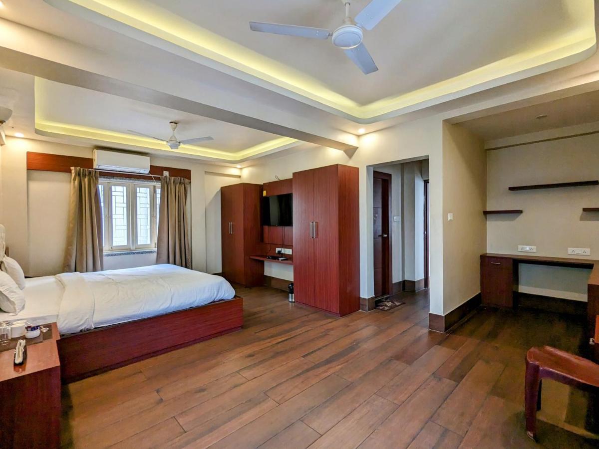 The Aster Enclave Hotel 콜카타 외부 사진