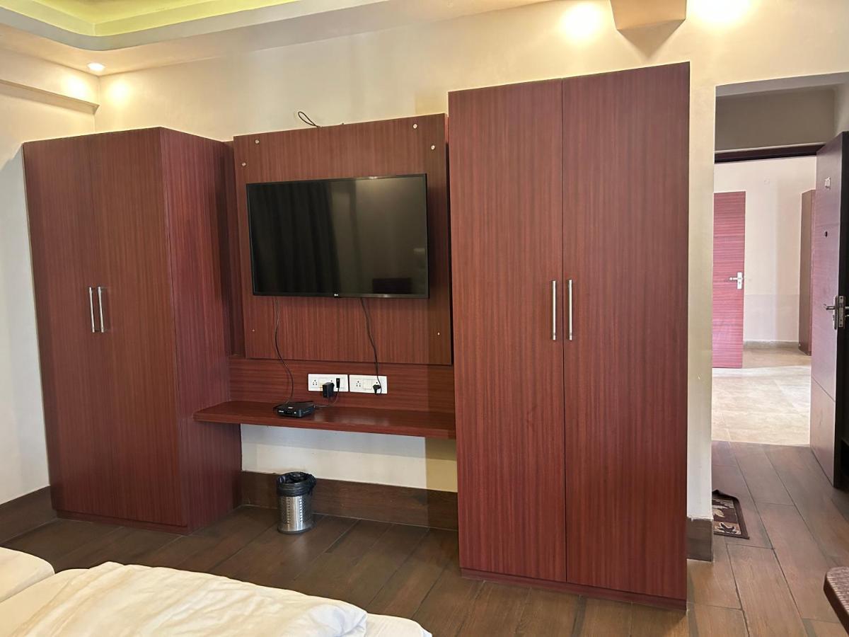 The Aster Enclave Hotel 콜카타 외부 사진